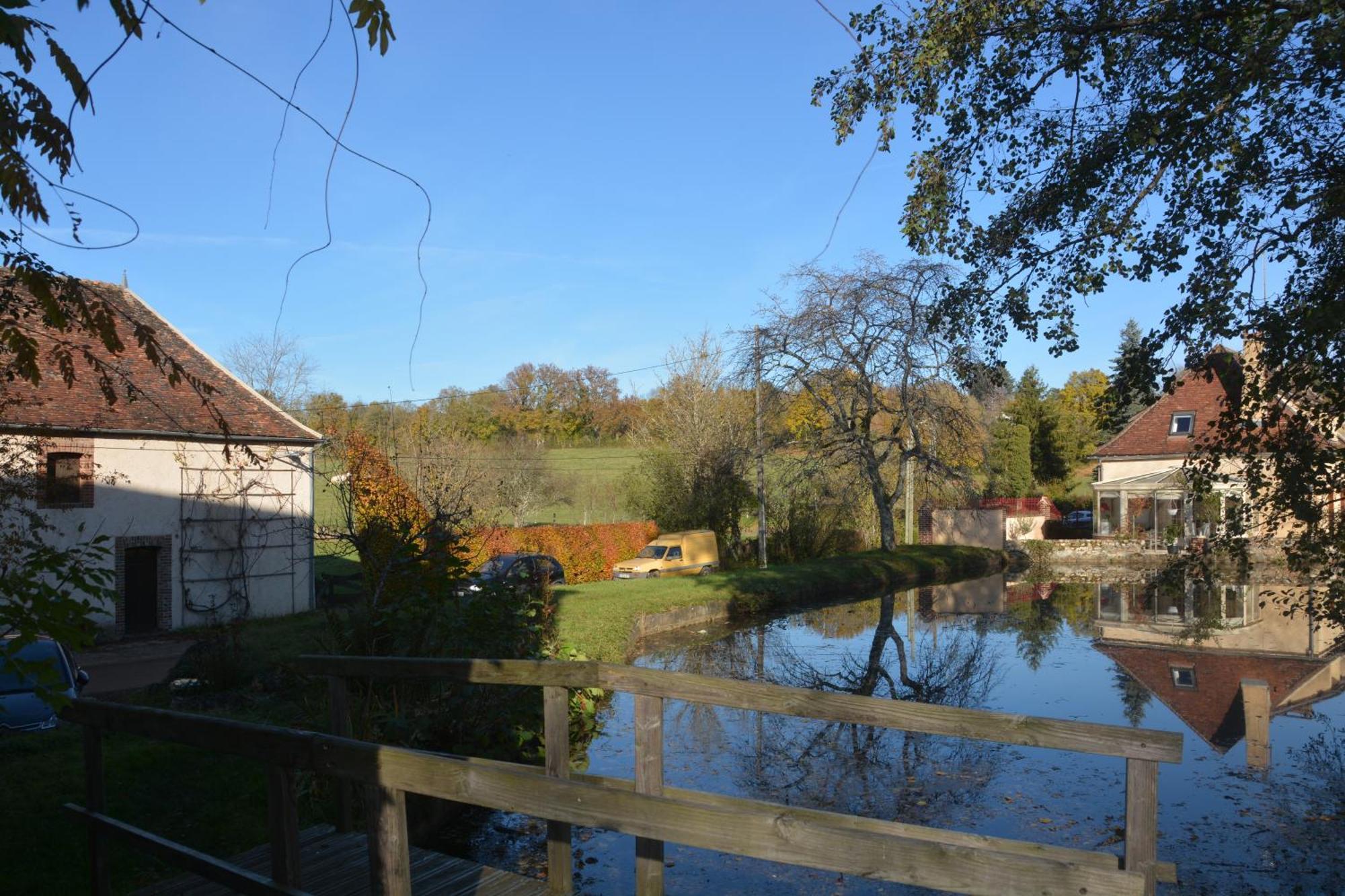 Le Moulin Grenon Acomodação com café da manhã Mézilles Exterior foto